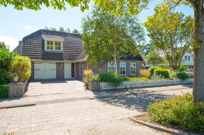 Woning Stationsstraat 83 Warmenhuizen