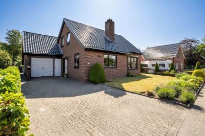 Woning Kerklaan 1A Marum