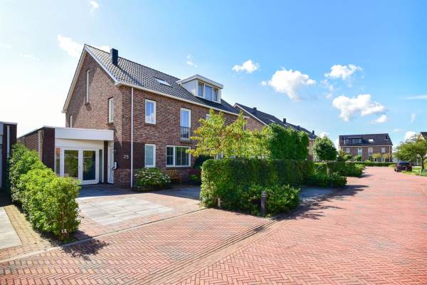 Woning Veldesdoorn 25 Nieuwveen