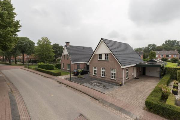 Woning Dorpsstraat 33 Kommerzijl