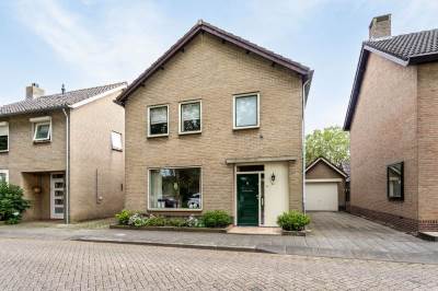 Woning Amalia van Solmsstraat 49 Drimmelen