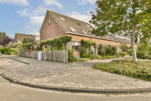 Woning Haya van Somerenstraat 48 Kudelstaart