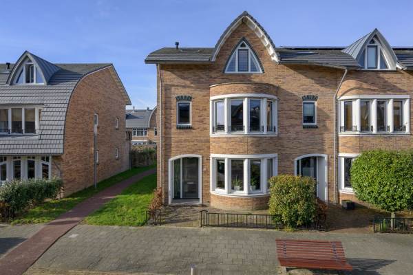 Woning A. Roland Holststraat 11 Voorschoten