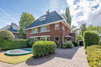 Woning van der Helstlaan 52 Naarden