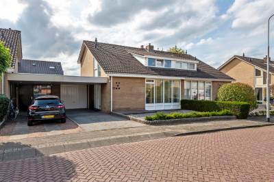 Woning Burg. Dittersstraat 13 Beneden-Leeuwen