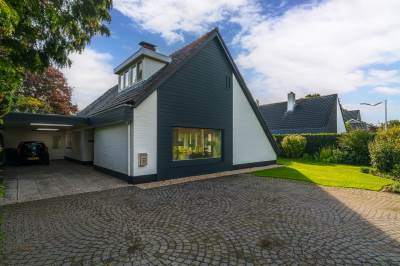 Woning Pastoor Rientjesstraat 53 Hellendoorn