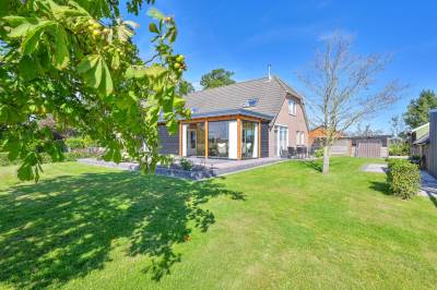 Woning Middenraai 58a Nieuweroord (Gem. Hoogeveen)