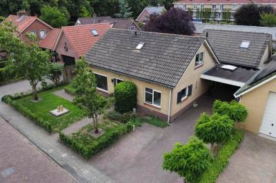 Woning Weth.van den Berglaan 1 Nieuwleusen