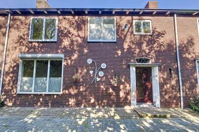 Woning Dr. Huizingastraat 22 Schoondijke