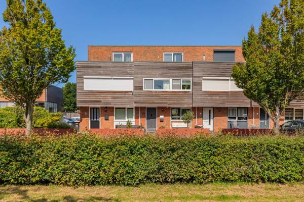 Woning L. Zocherplantsoen 77 Velserbroek