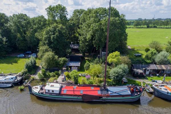 Woning Burgemeester Brouwersstraat 1001 Garnwerd