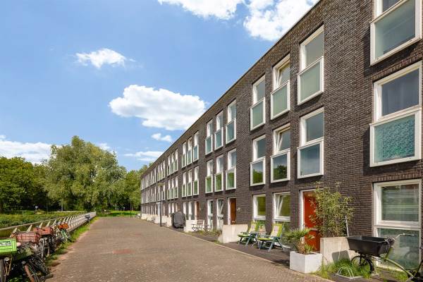 Woning Raoul Wallenberghofje 5 Amsterdam