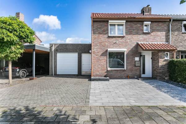 Woning Julianastraat 47 Hoensbroek