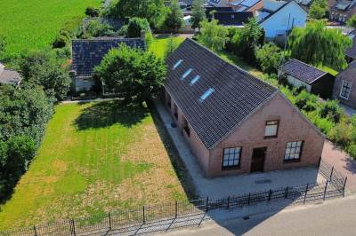 Woning Dr. Ruijsstraat 12 Overlangel