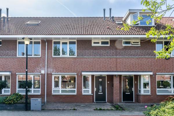 Woning Willem Bilderdijkstraat 10 Sommelsdijk