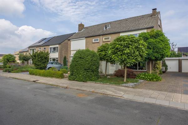 Woning van Kinsbergenstraat 10 Haaksbergen