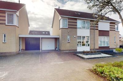 Woning Simon Vestdijkstraat 28 Raamsdonksveer