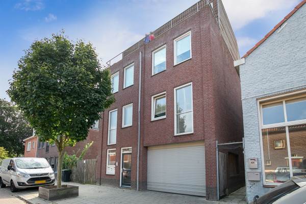 Woning Pastoor Smitsstraat 45 Tilburg