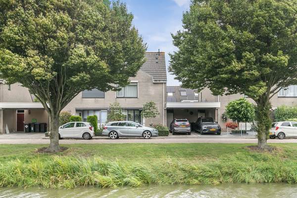 Woning Henriëtte van der Meijstraat 11 Spijkenisse