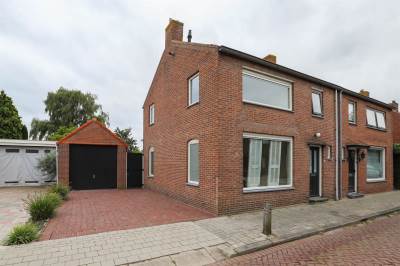 Woning Schoolstraat 20 Oud-Vossemeer