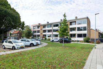 Woning Van Helvoortlaan 1B Woerden