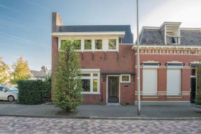 Woning Stationsstraat 1 Oudenbosch