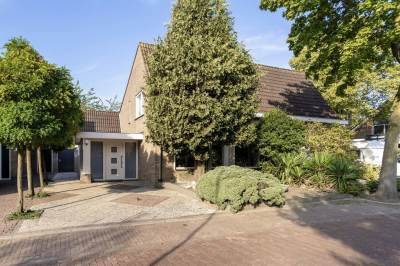 Woning Esdoornstraat 38 's-Gravenpolder