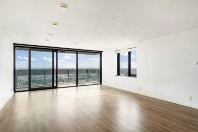 Woning Anna van Buerenplein 253 Den Haag