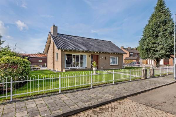 Woning Filipsstraat 10 Alphen (GE)