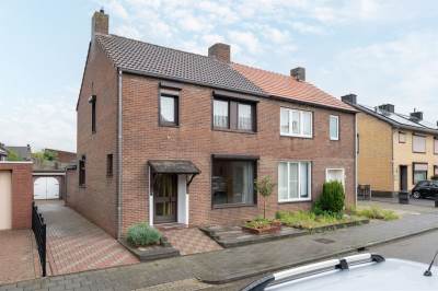 Woning Achter de Hoven 1 Buchten