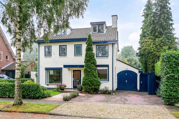 Woning Van der Waalslaan 8 Enschede