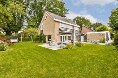 Woning Van der Duyn van Maasdamlaan 5 Huizen