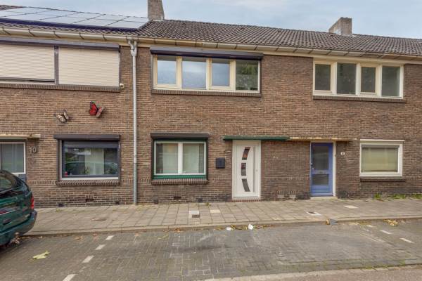 Woning Karel van den Oeverstraat 8 Heerlen