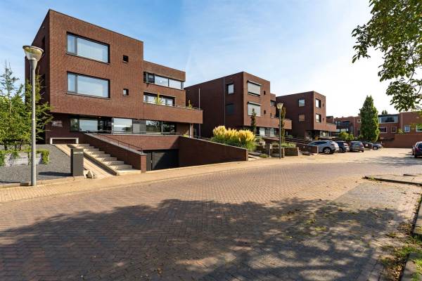 Woning Villa Waterviolier 29 Waalwijk