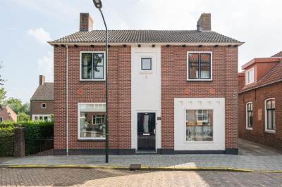 Woning Kerkstraat 10 Almkerk