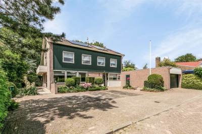 Woning Admiraal de Ruyterweg 1 Papendrecht
