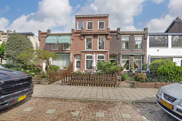 Woning Grote Hout- of Koningsweg 50 Velsen-Noord