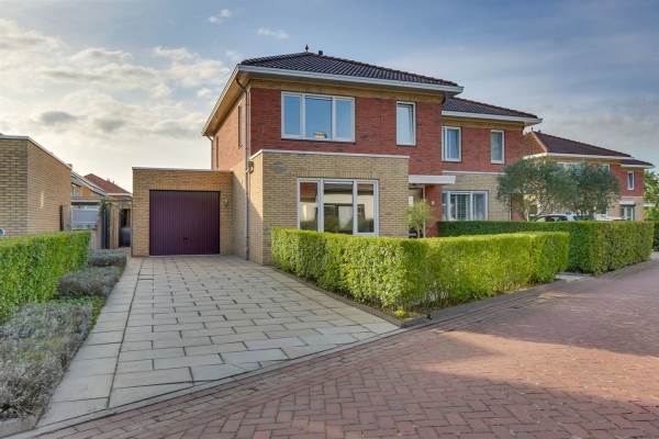 Woning Dovenetel 63 Rijssen