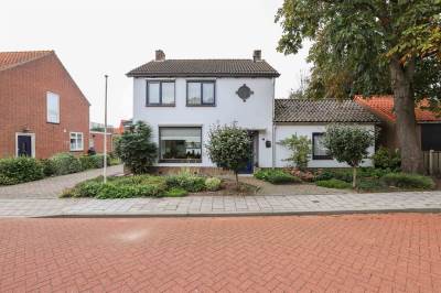 Woning Burg Vogelaarstraat 1 Kruiningen