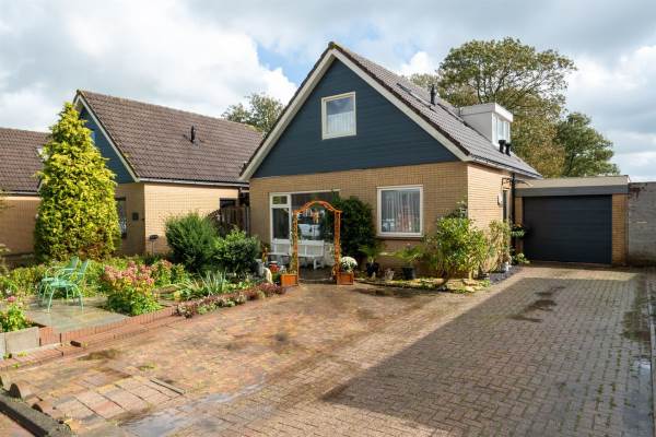 Woning Burg. de Moorstraat 18 Schagerbrug