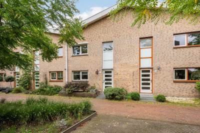 Woning Jonkvrouw van Naaldwijklaan 37 Vlaardingen