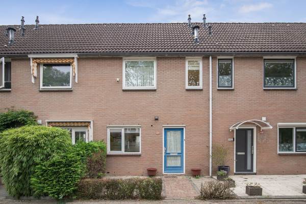Woning Jean-Paul Sartre-erf 49 Dordrecht