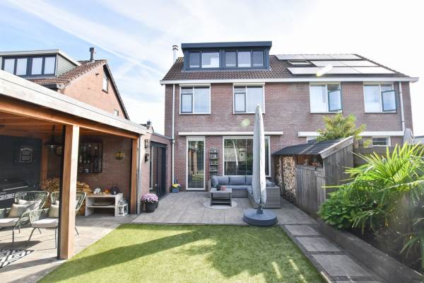 Woning Schoener 4710 Lelystad