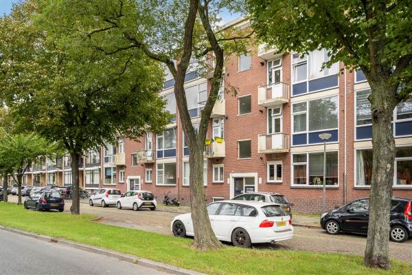 Woning Burgemeester Van Haarenlaan 1527 Schiedam