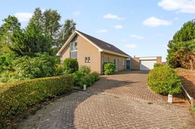 Woning Kroanenburg 39 St.-Annaparochie