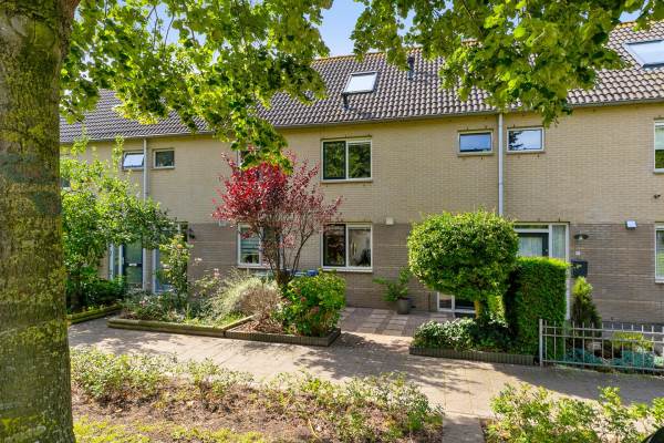 Woning Simon van Collemstraat 136 Almere