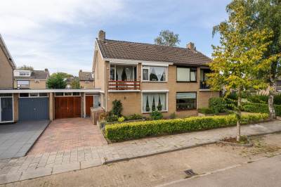 Woning Van de Woestijnelaan 29 Roosendaal