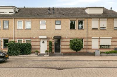 Woning Vlasakker 74 Wijk en Aalburg