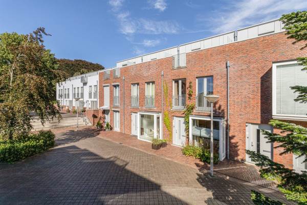 Woning Zomereik 18 Eindhoven