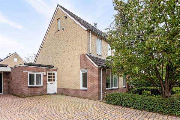 Woning Begijnenkamp 9 Elst (GE)